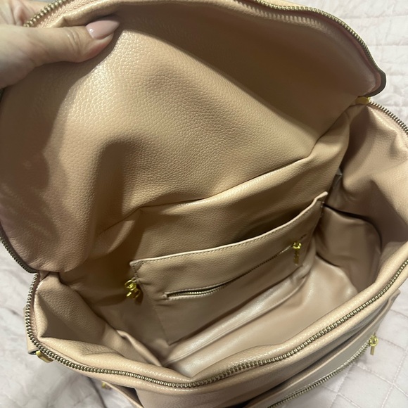 FAWN The Original Diaper Bag - Warm Blush (Original Price $170) Only used once! - Picture 8 of 9